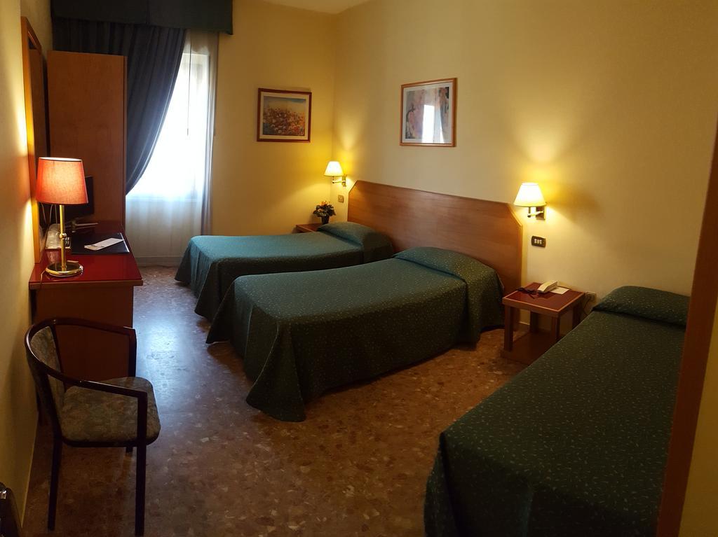 Nuovo Albergo Chieti Buitenkant foto