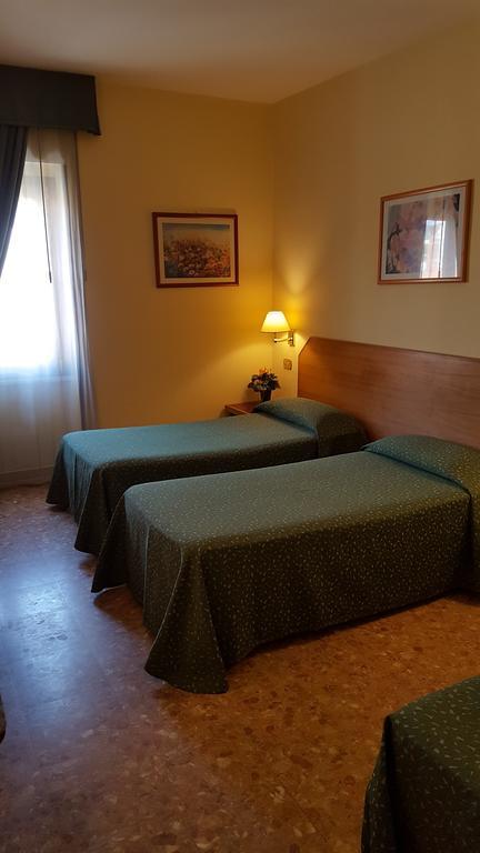 Nuovo Albergo Chieti Buitenkant foto