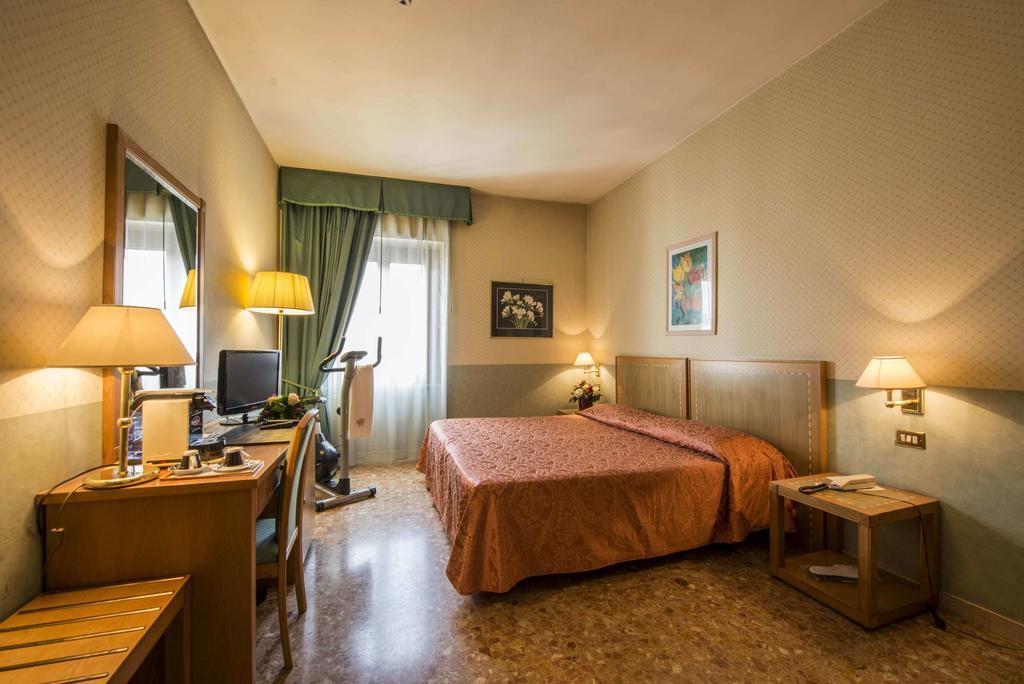 Nuovo Albergo Chieti Buitenkant foto